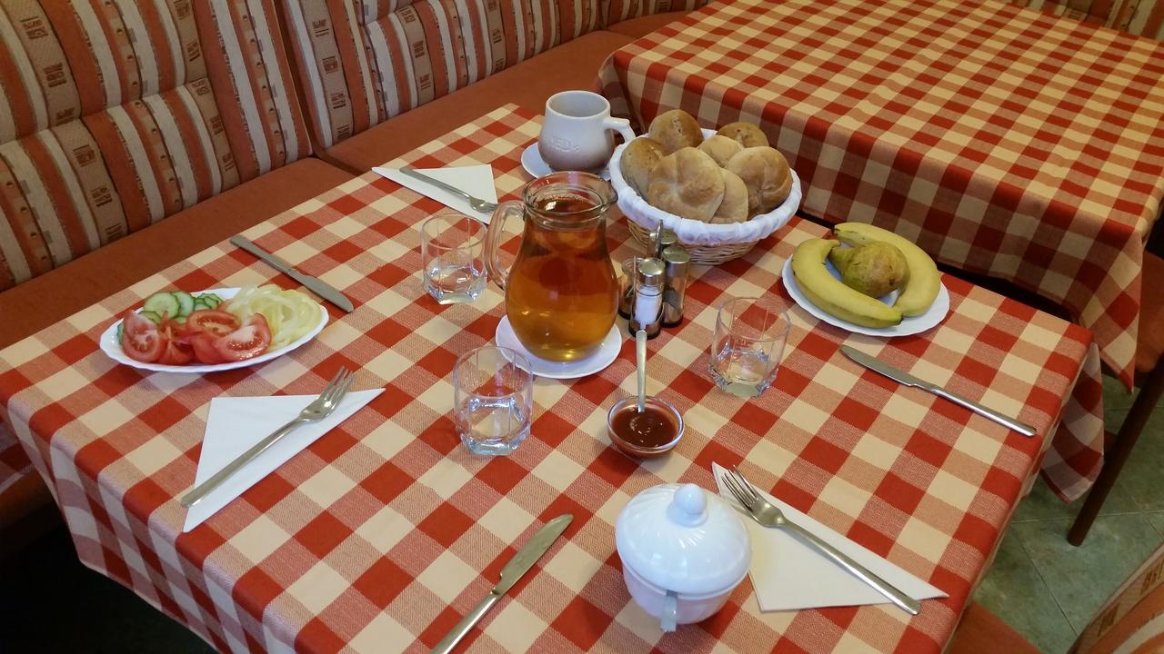 Penzion Zlaty Jelen Košice Εξωτερικό φωτογραφία