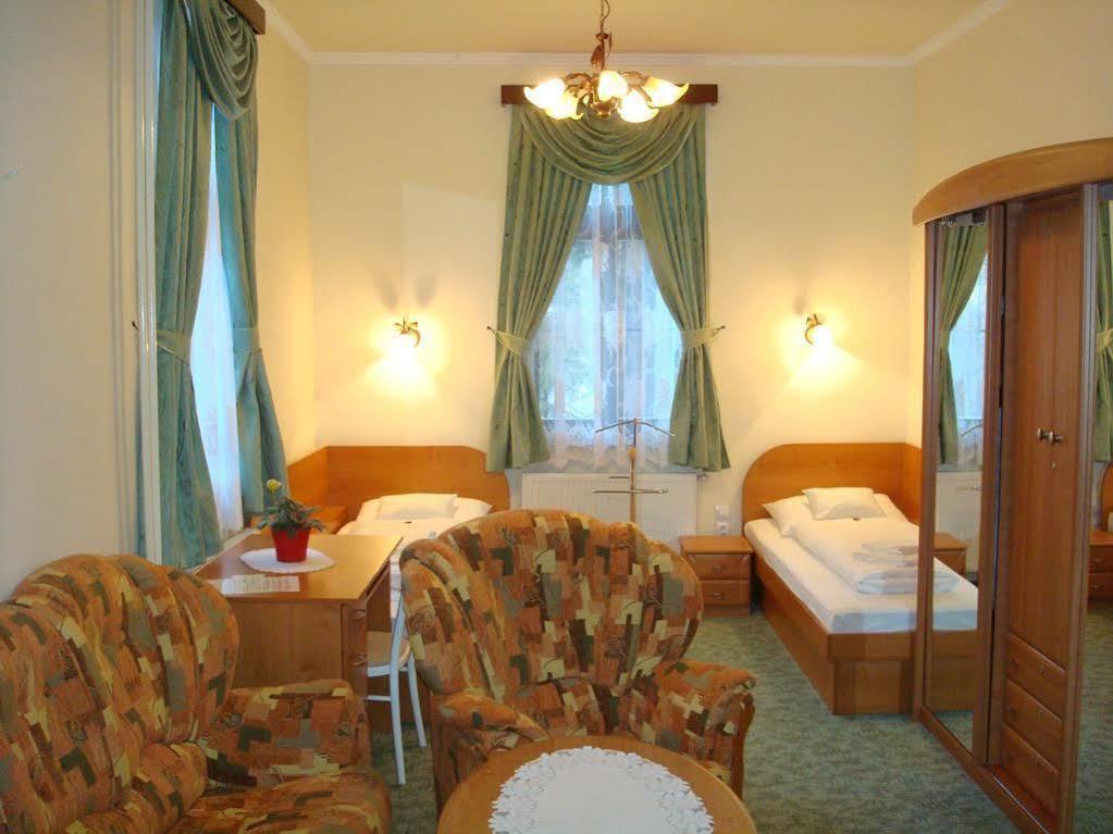 Penzion Zlaty Jelen Košice Εξωτερικό φωτογραφία